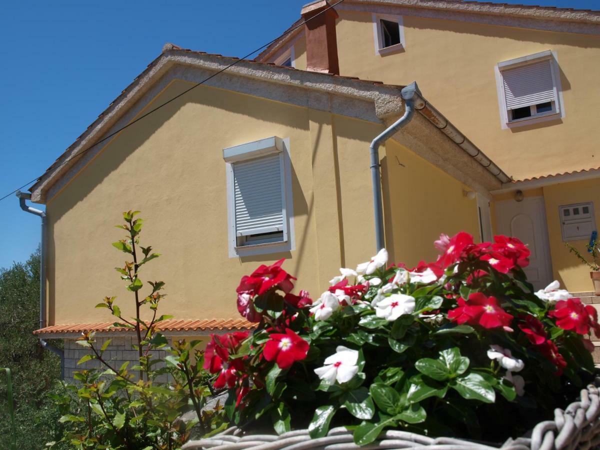 Apartments Dumicic Supetarska Draga Buitenkant foto